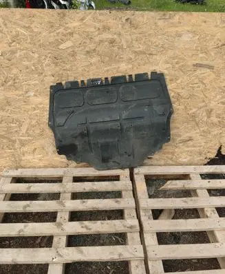 Audi A1 Engine splash shield/under tray 6R0825235B