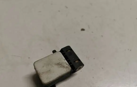 BMW X5 E70 Airbag deployment crash/impact sensor 6911003