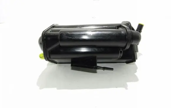 Mercedes-Benz C W205 Fuel filter housing 2054700659