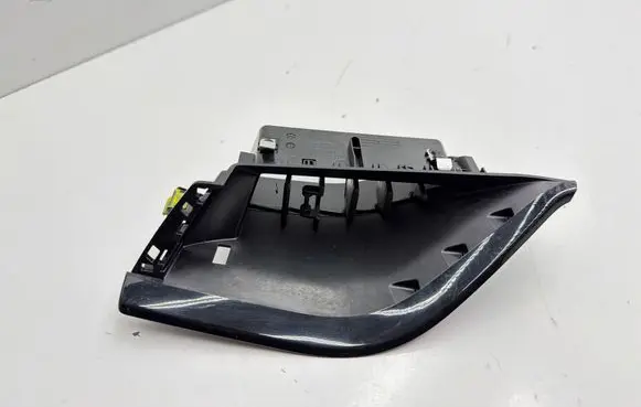 Skoda Octavia Mk4 Dash center air vent grill 5E4819701B 341738424