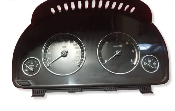 BMW 5 F10 F11 Speedometer (instrument cluster) 17649411 261554803 93487140