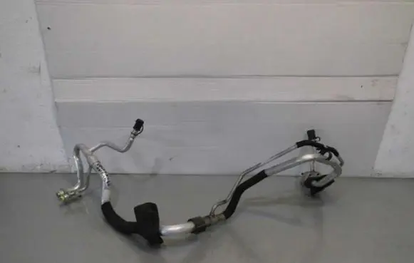 Volvo XC60 Air conditioning (A/C) pipe/hose