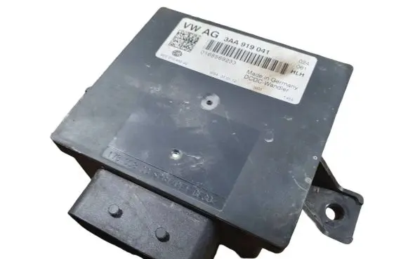 Volkswagen PASSAT B7 Power management control unit 3AA919041 8ES01045240 0168569233