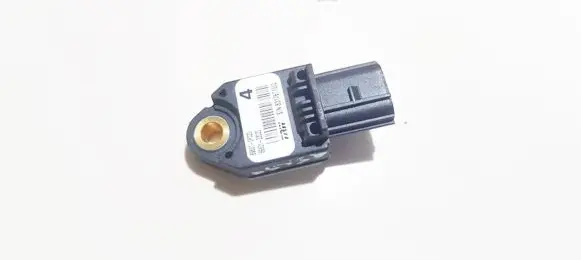 Lexus IS 220D-250-350 Airbag deployment crash/impact sensor 898310p020 89831-22020