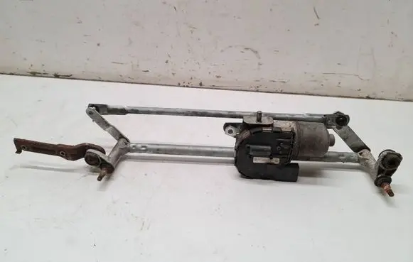 Front wiper linkage and motor