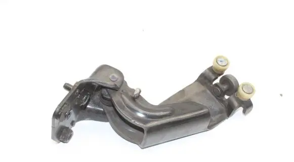 Opel Combo E Rear door lower hinge 9816964780
