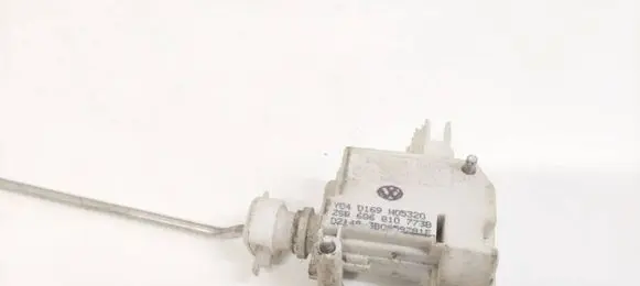 Volkswagen Polo Central locking motor y04d189n00826 6q6810773b