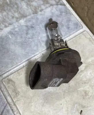 Volkswagen Golf Plus Fog light bulb 