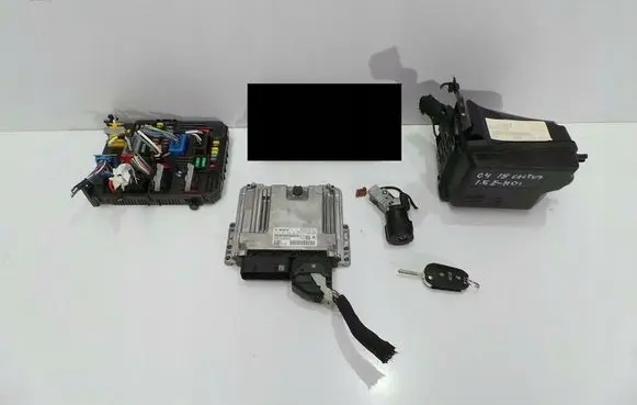 Citroen C4 Cactus Engine ECU kit and lock set 0281034826 9828241380