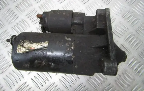 Renault Scenic I Starter motor 1005821756