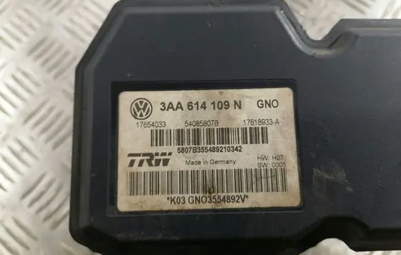 Volkswagen PASSAT B7 ABS Pump 3AA614109N 17654033 17618933