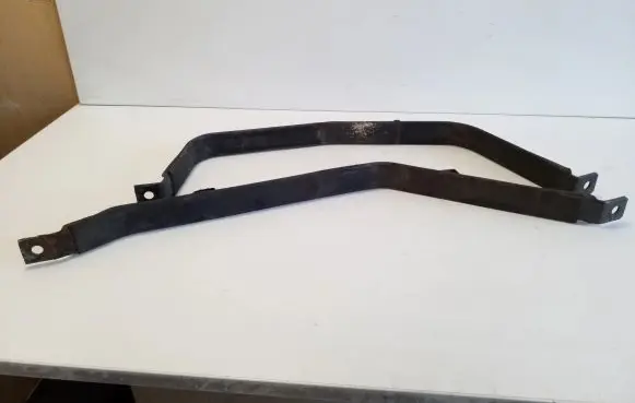 Lexus CT 200H Fuel tank mounting bracket 