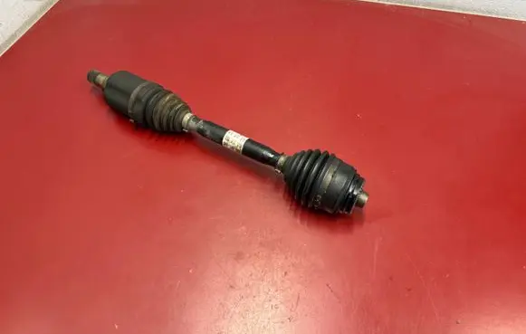BMW X3 G01 Front driveshaft 8643183