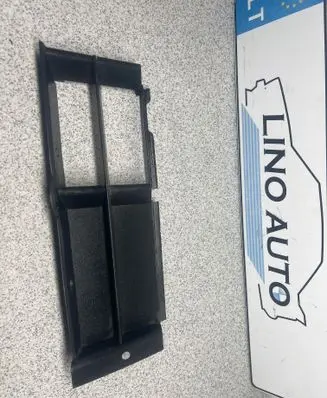 BMW 5 E39 Front bumper lower grill 8235640