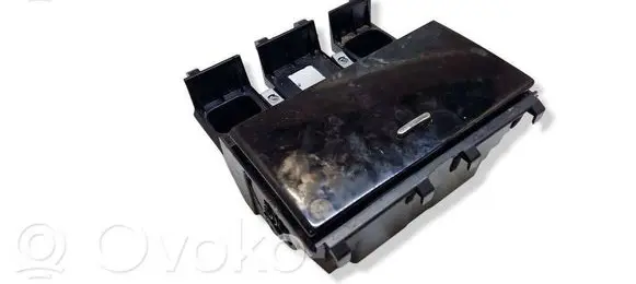 Jaguar XF X250 Cup holder front 8X2354045C22A