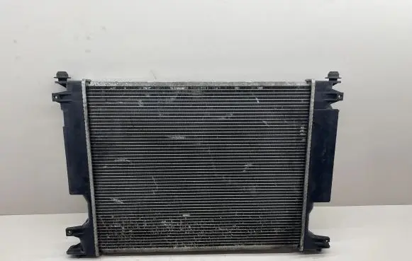 Lexus IS 220D-250-350 Coolant radiator