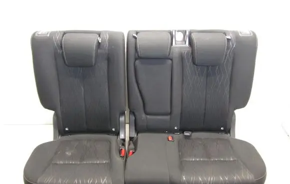 Mitsubishi Eclipse Cross Second row seats 
