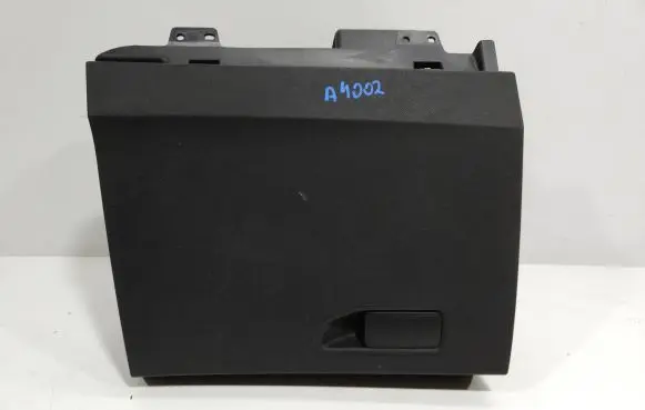 Peugeot 5008 II Glove box central console 1840664