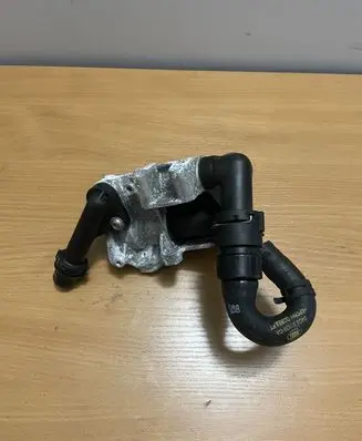 Jaguar F-Pace EGR valve G4D39D475AD