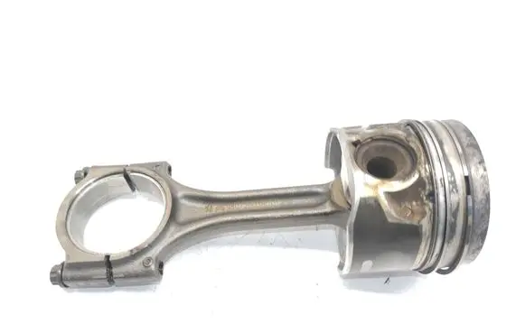 Piston with connecting rod