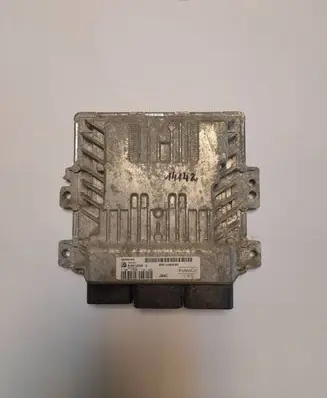 Ford Focus Engine control unit/module BV6112A650NG S180133028A