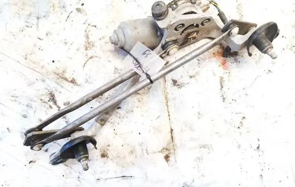Toyota Urban Cruiser (XP110) Front wiper linkage and motor