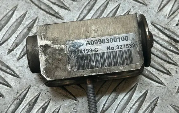 Air conditioning (A/C) expansion valve