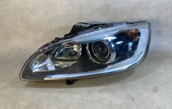 Volvo S60 Headlight/headlamp 31420253