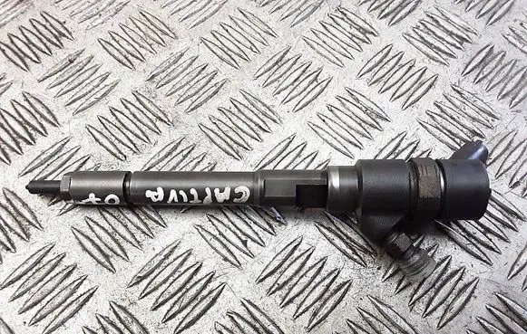 Fuel injector