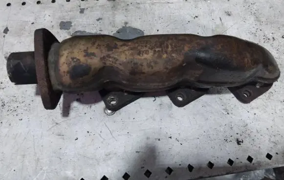 Audi A6 S6 C6 4F Exhaust manifold