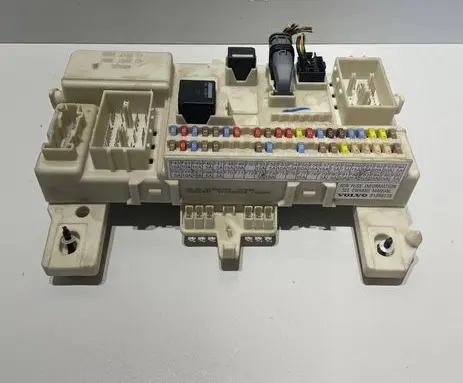 Volvo V50 Fuse module 31268178 5A15A15A