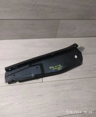BMW X1 F48 F49 Fender foam support/seal 51767329399