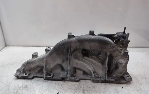 Nissan X-Trail T32 Intake manifold