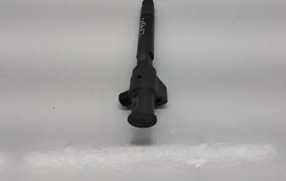 Ford Kuga II Fuel injector 28602948