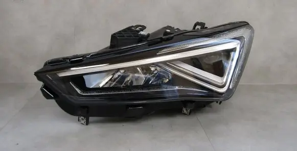 Cupra Formentor Headlight/headlamp 5FG941007E L316840