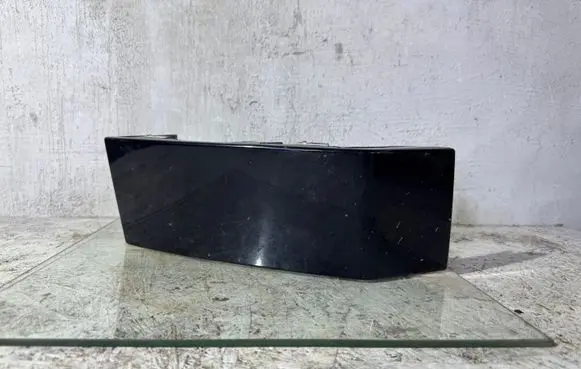 Volvo XC90 Rear/tail light trim molding 45226 8620820
