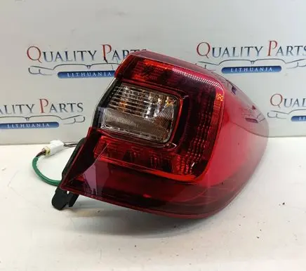 Subaru Outback (BS) Rear/tail lights 22060228