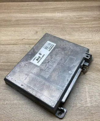 Renault 19 Engine control unit/module ECU 7700731802 S100811102E