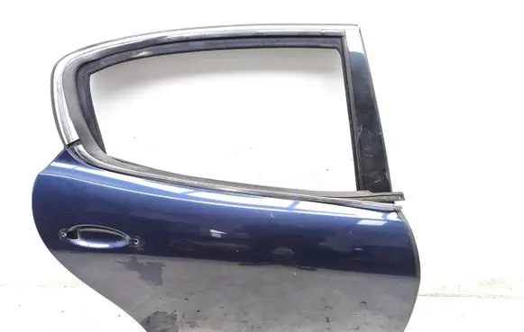Maserati Quattroporte Rear door 