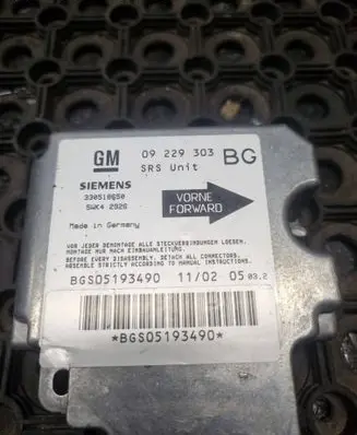 Opel Zafira A Airbag control unit/module 09229303 330518650 BGS05193490
