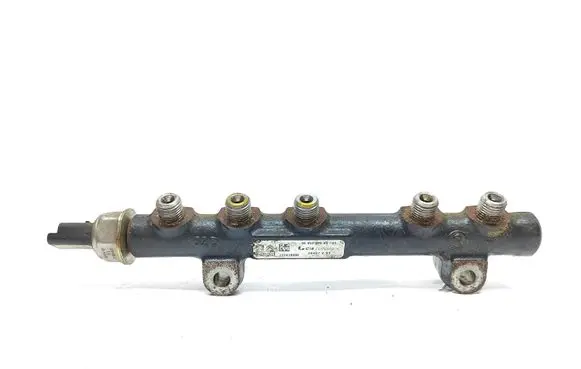 Volvo V40 Cross country Fuel main line pipe 9685297580 28497Z01