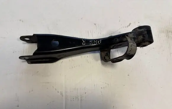 Subaru BRZ Rear control arm 20250CA000