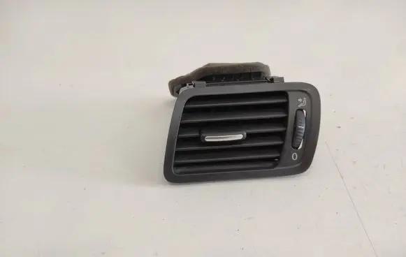 Volkswagen PASSAT B6 Dashboard side air vent grill/cover trim 3C1819701E