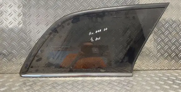 Toyota Avensis T250 Rear side window 43R006723