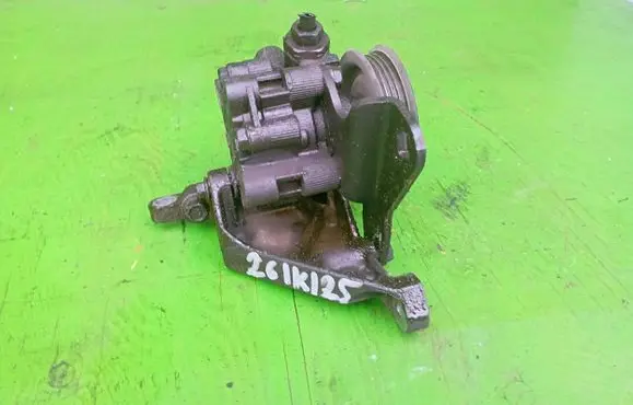 Chrysler Sebring (ST-22 - JR) Power steering pump