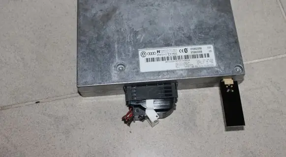 Audi A4 S4 B8 8K Bluetooth control unit module 8T0862335B BE9360