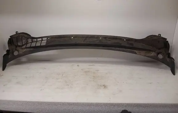 Opel Ampera Wiper trim 22874374