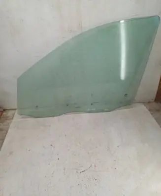 Hyundai Santa Fe Front door window glass four-door M2H3AS2D0T376