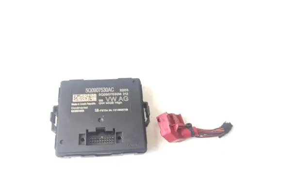 Volkswagen Golf VII Gateway control module 5Q0907530AC
