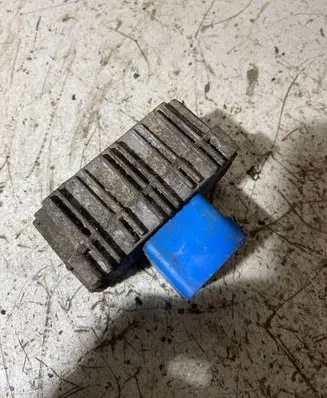 Opel Astra H Glow plug pre-heat relay 55353011 51299014B